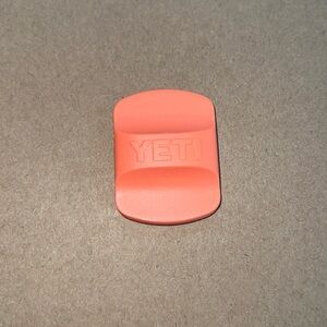 New Yeti Coral Magslider